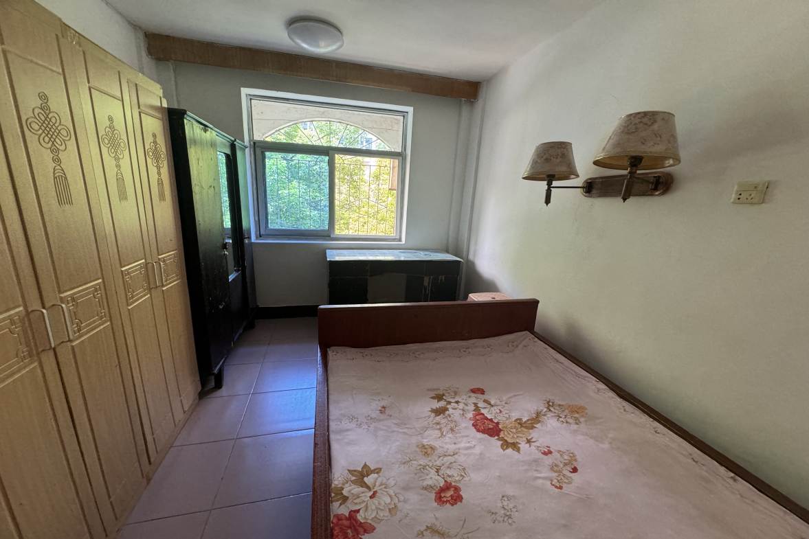 八一橡胶厂（长青中街)  1室0厅0卫    700.0元/月室内图