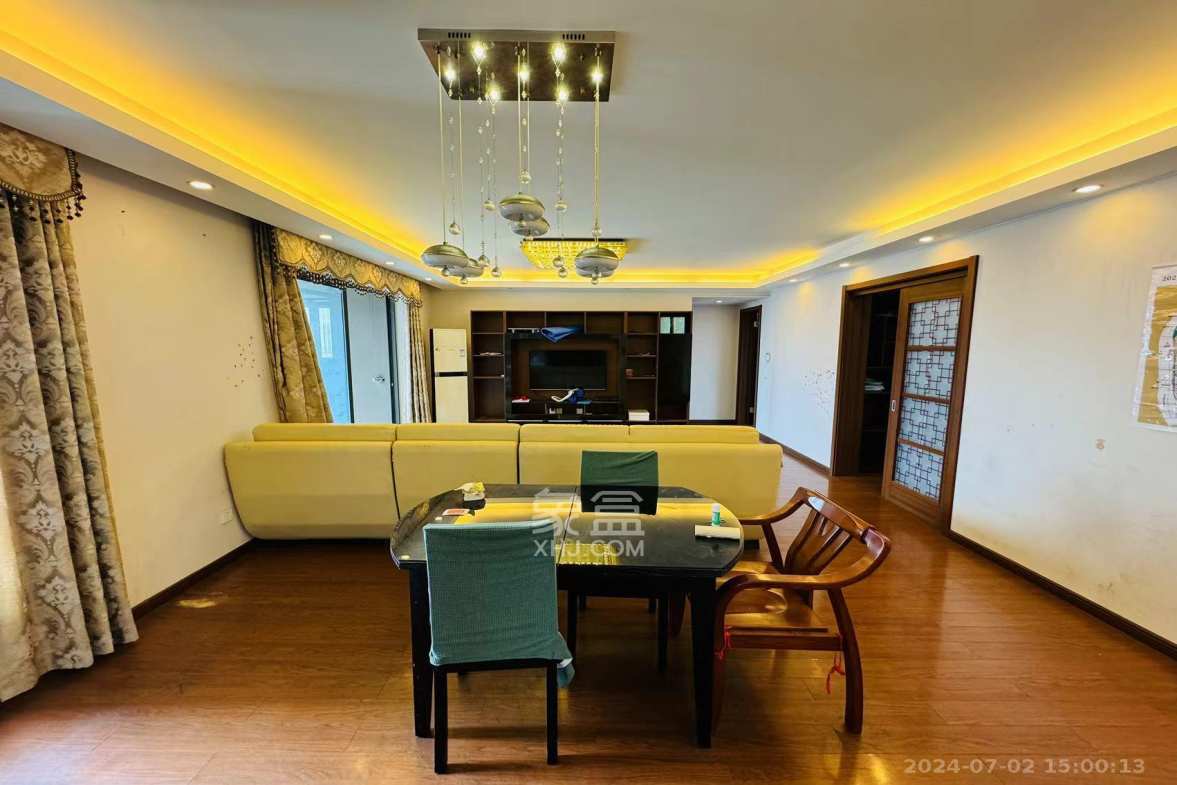 万科金域华府三四期 4室2厅2卫 3600.0元/月 万科金域华府三四期 4室2厅2卫 3600.0元/月室内图