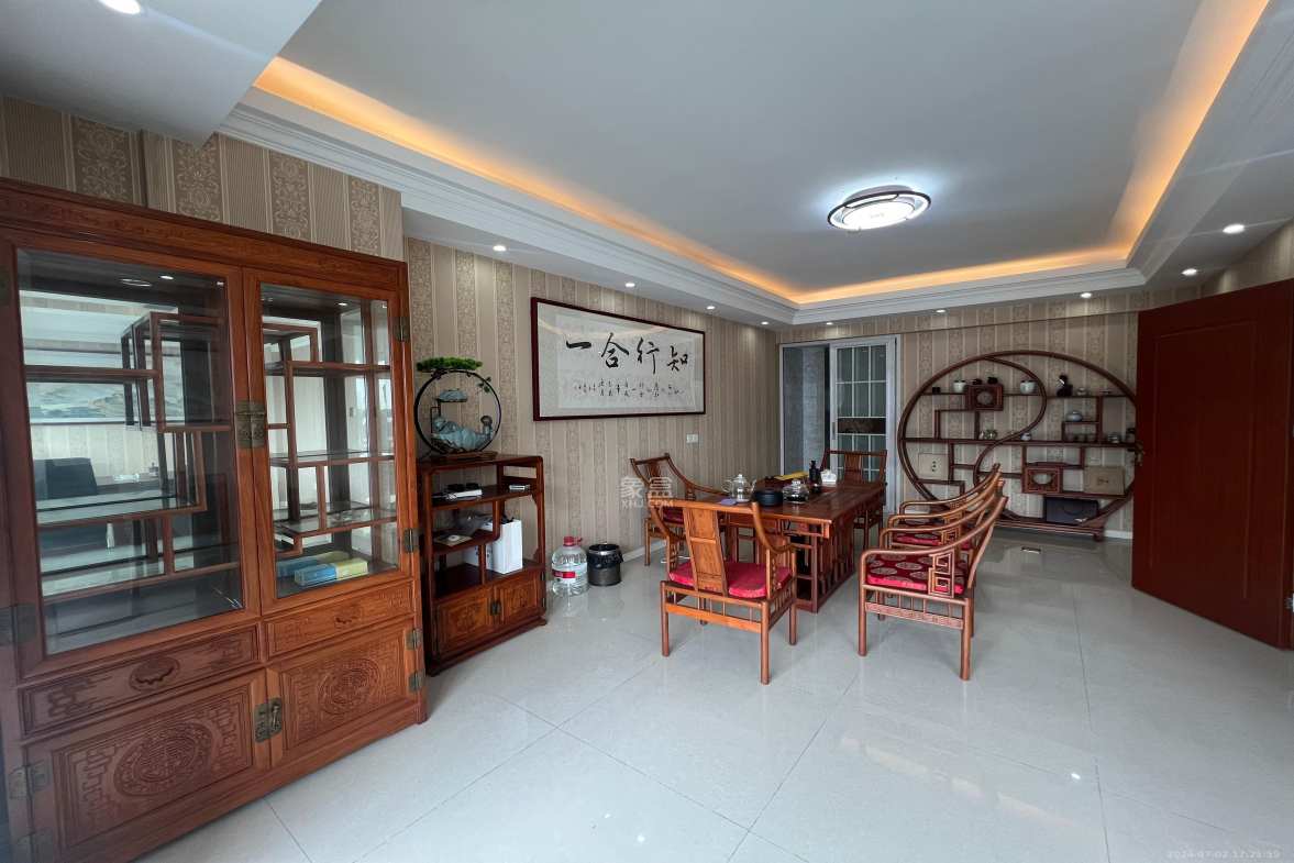 东城港 1室1厅1卫 13000.0元/月 东城港 1室1厅1卫 13000.0元/月室内图