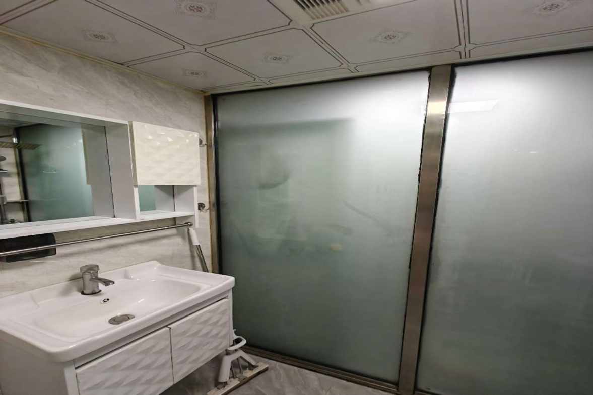 金钟时代城  2室1厅1卫   1600.00元/月室内图