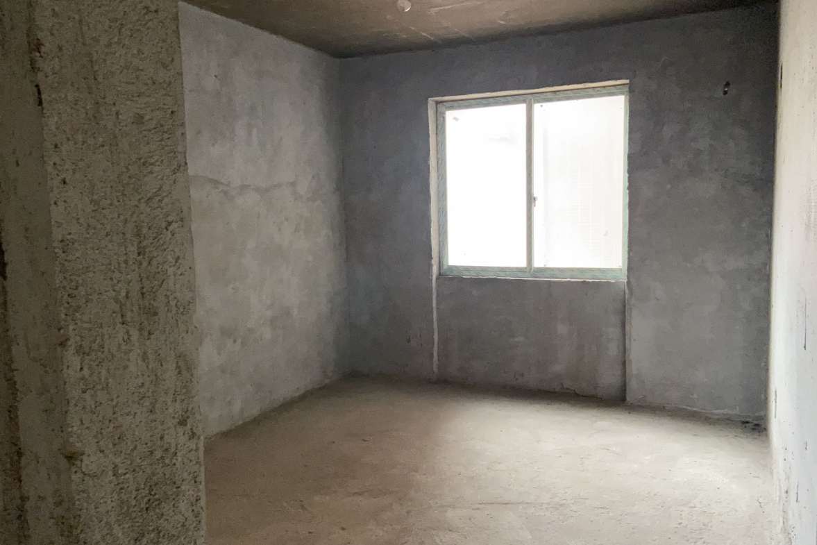 广源壹号  3室2厅2卫    75.0万客厅