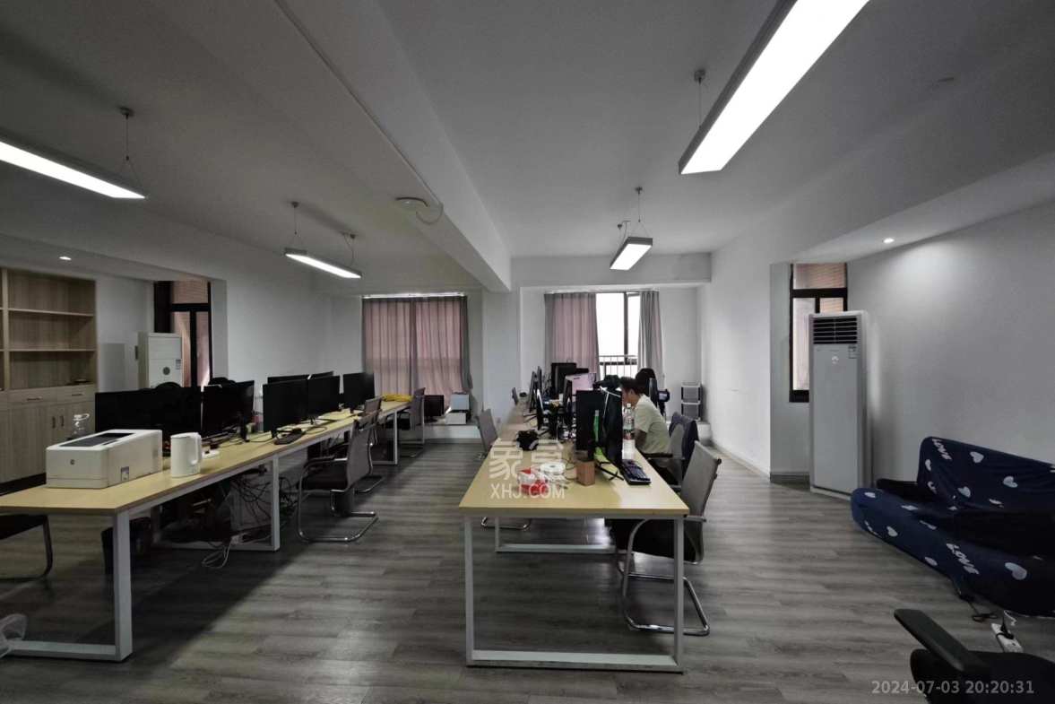长大卧琥  1室1厅1卫   2000.00元/月室内图