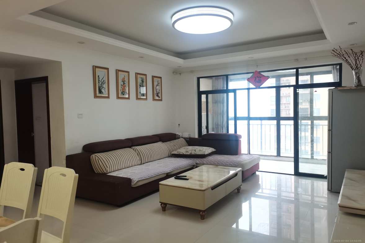 东鼎紫园  3室2厅2卫    2100.0元/月小区图