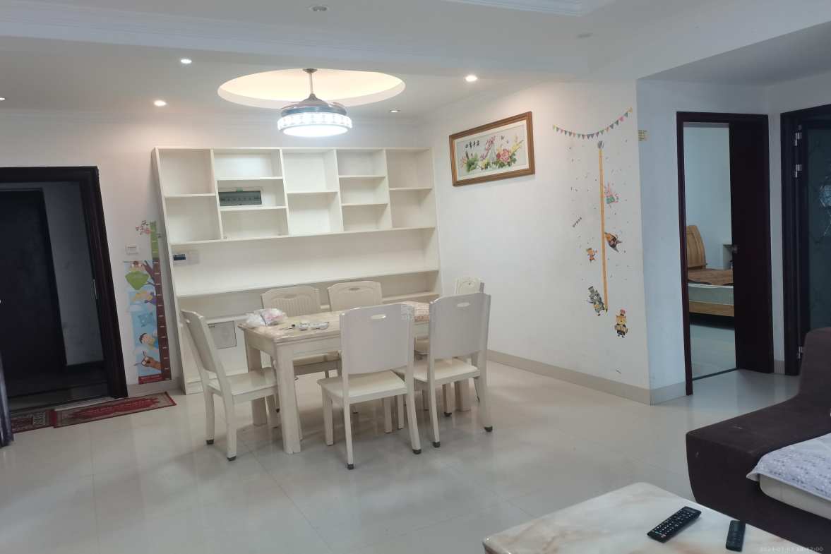 东鼎紫园  3室2厅2卫    2100.0元/月室内图