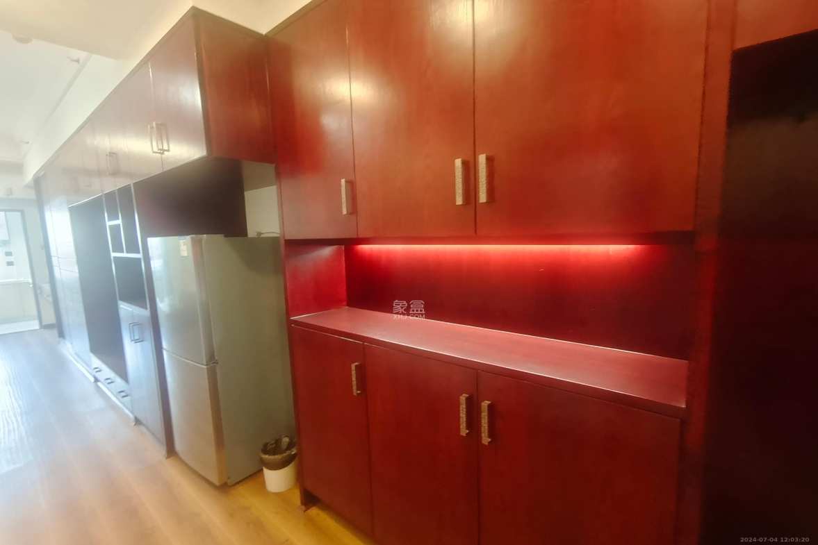 明发国际城 1室1厅1卫 1700.0元/月 明发国际城 1室1厅1卫 1700.0元/月室内图