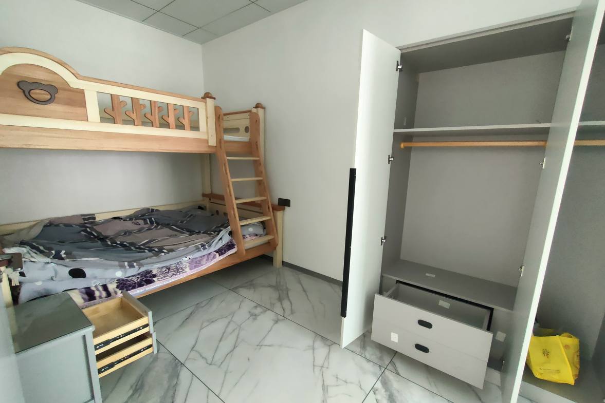 娄底技师学院家属院  3室2厅1卫    1800.0元/月室内图