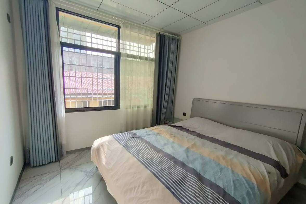 娄底技师学院家属院  3室2厅1卫    1800.0元/月室内图