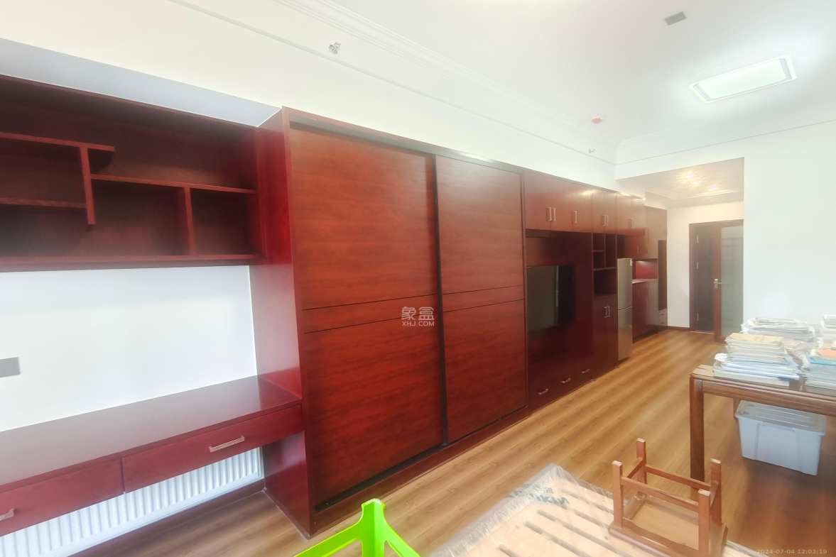 明发国际城 1室1厅1卫 1700.0元/月 明发国际城 1室1厅1卫 1700.0元/月室内图