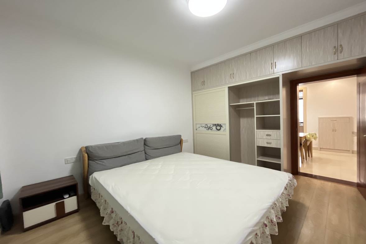 君馨名邸  3室2厅1卫    1900.0元/月室内图