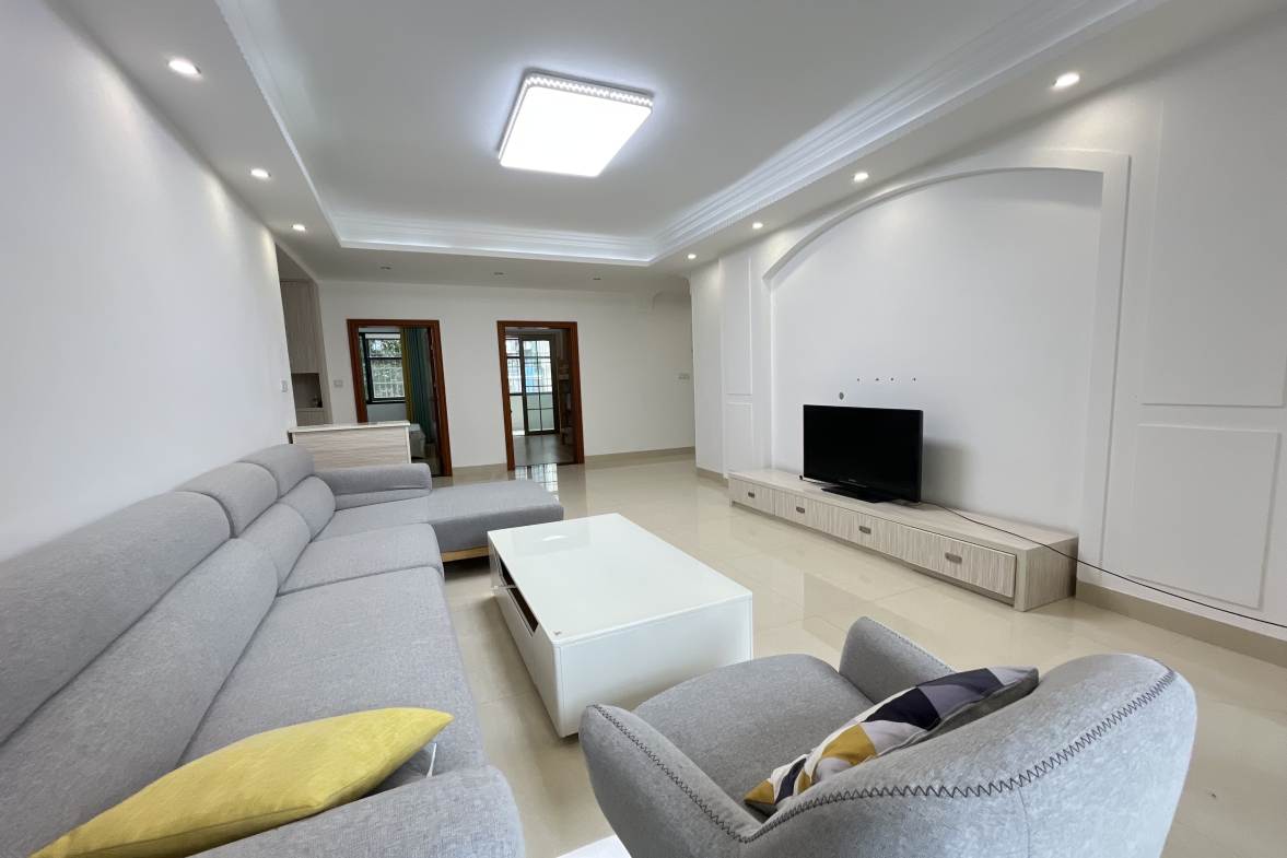 君馨名邸  3室2厅1卫    1900.0元/月室内图1