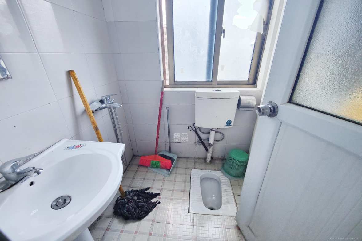 华府壹航线  3室2厅1卫   2600.00元/月室内图
