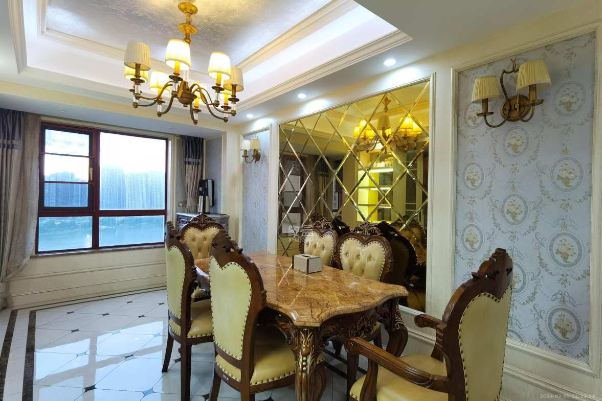 中海梅溪湖壹号  4室2厅2卫    6500.0元/月室内图