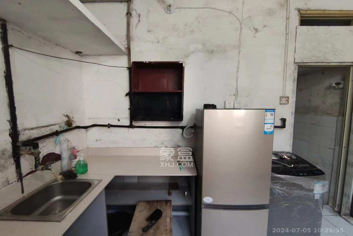 妹子山社区（曙光社区）  1室1厅1卫   1200.00元/月室内图