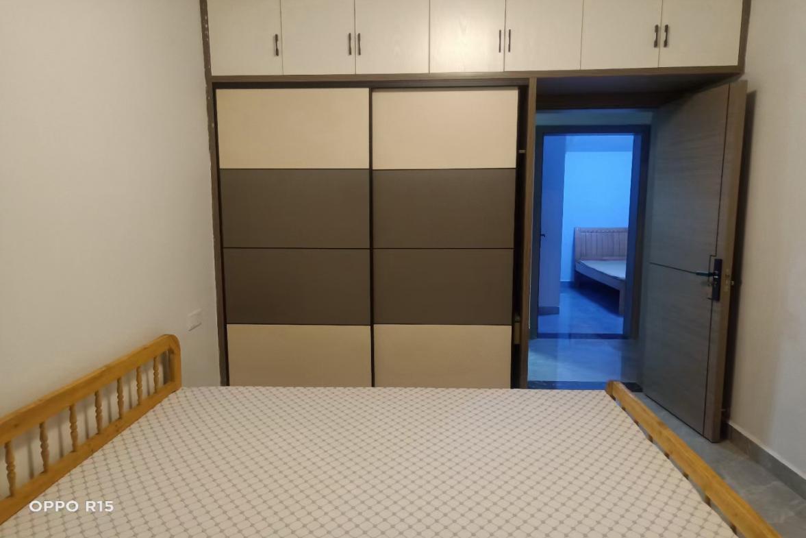 滨江名都  3室1厅1卫    1800.0元/月室内图