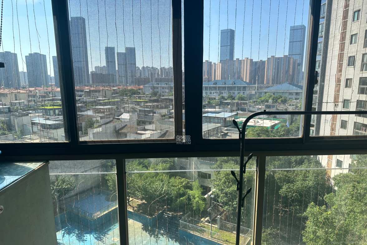 西街花园  2室2厅1卫   3000.00元/月室内图
