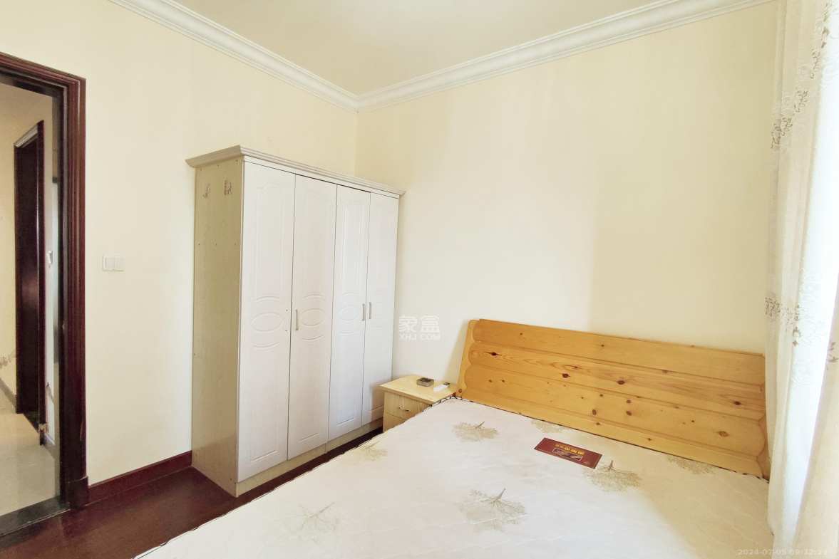 恒大御景半岛锦绣苑  3室2厅2卫    3200.0元/月 恒大御景半岛锦绣苑  3室2厅2卫    3200.0元/月室内图