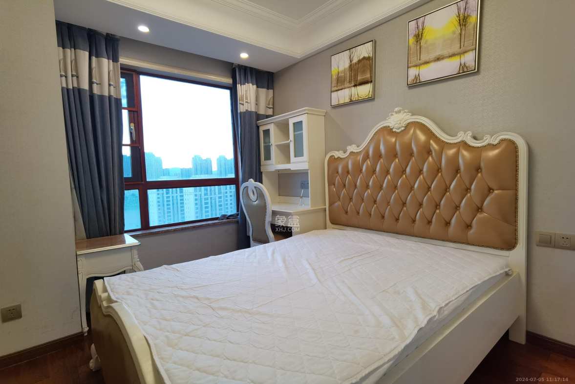 中海梅溪湖壹号  4室2厅2卫    6500.0元/月室内图