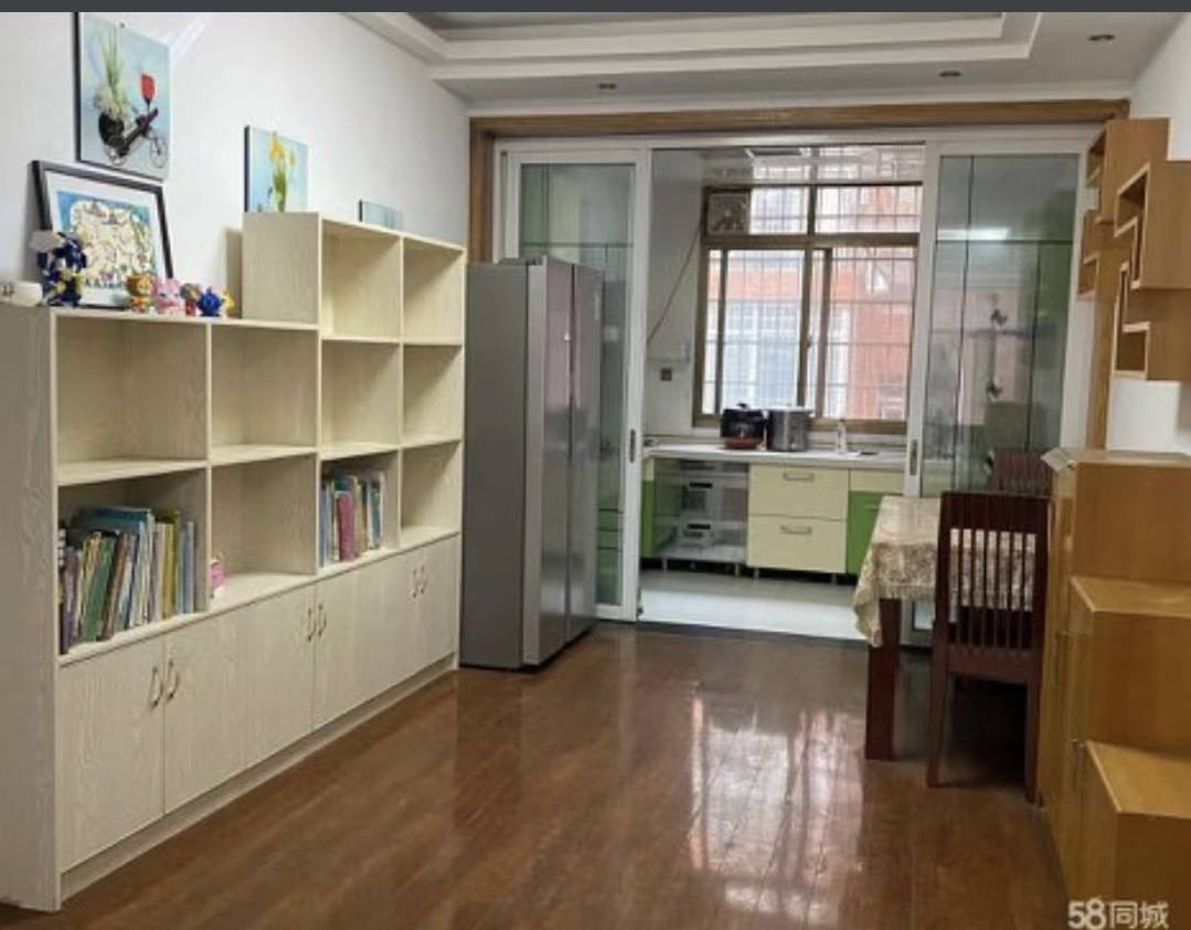 中天和园  3室2厅2卫    1350.0元/月室内图1