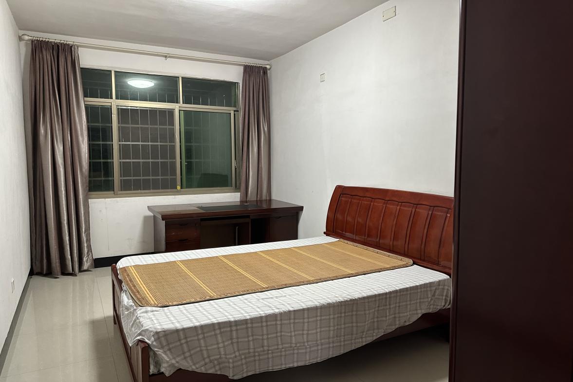 罗家小区西区 3室2厅1卫 850.0元/月 罗家小区西区 3室2厅1卫 850.0元/月室内图