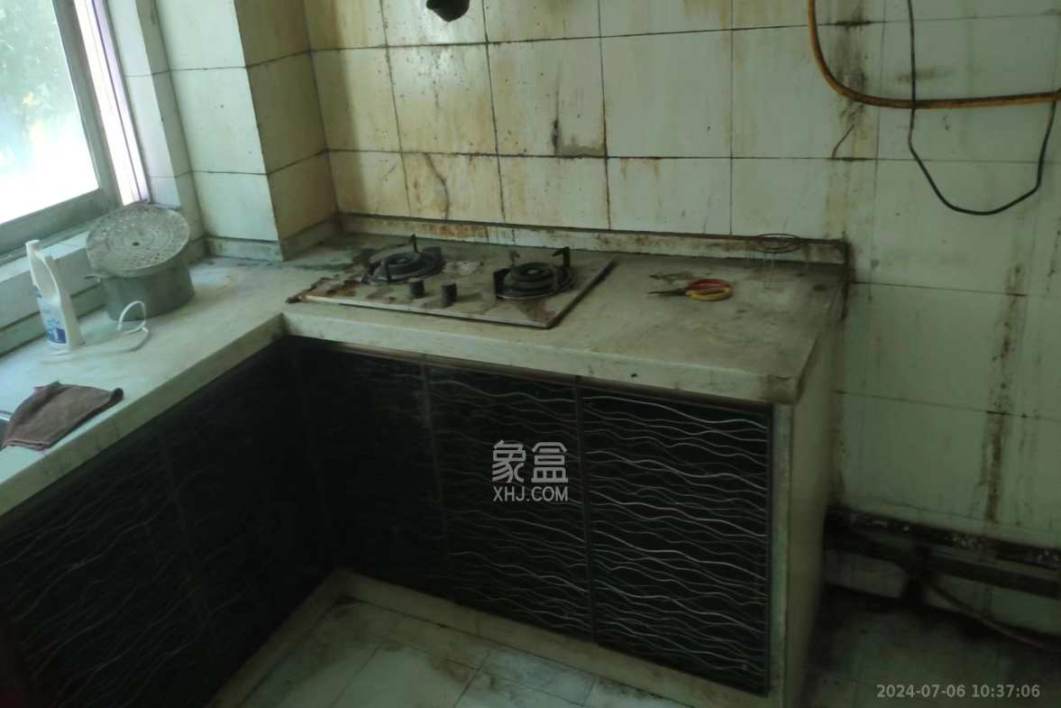 中南汽车世界  2室2厅1卫   1000.00元/月室内图
