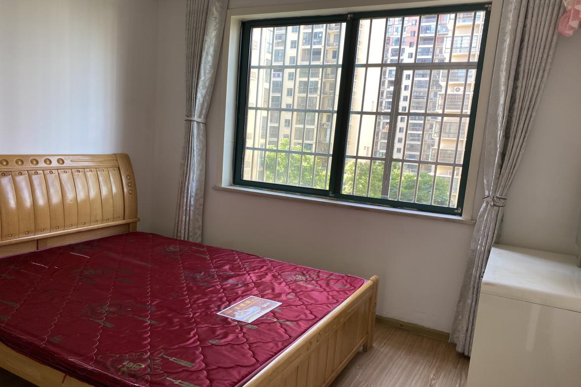 云顶上品  3室2厅2卫   2500.00元/月室内图