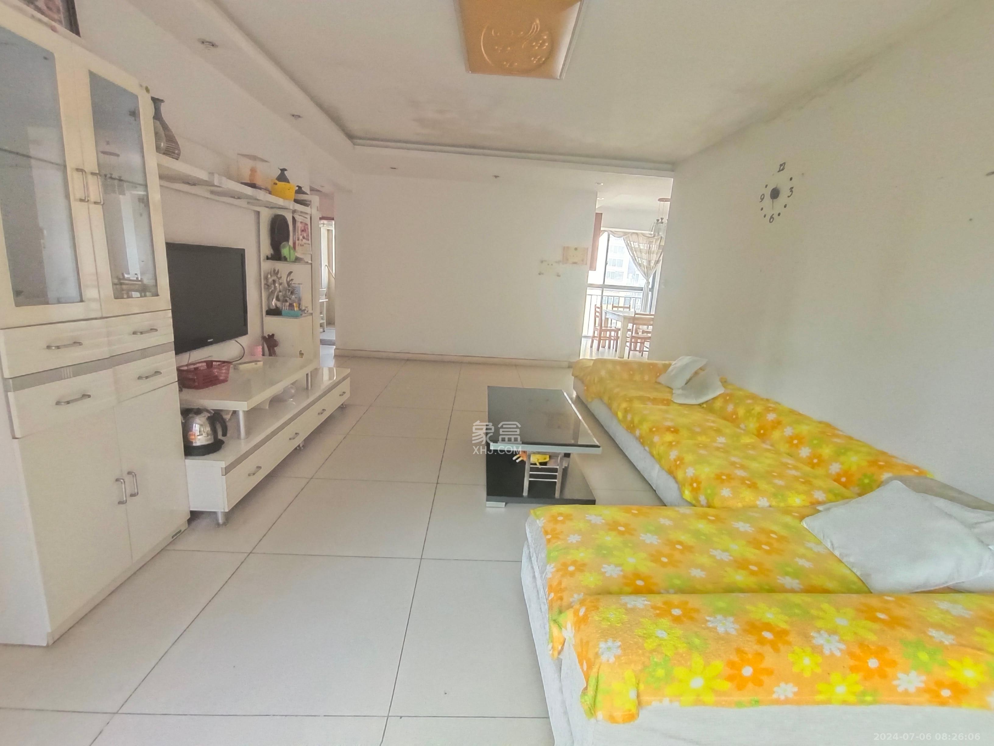 圆梦完美生活  3室2厅2卫    1800.0元/月