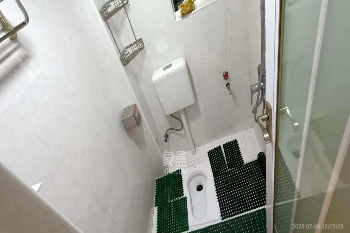 交通技校宿舍  3室2厅1卫   4200.00元/月室内图