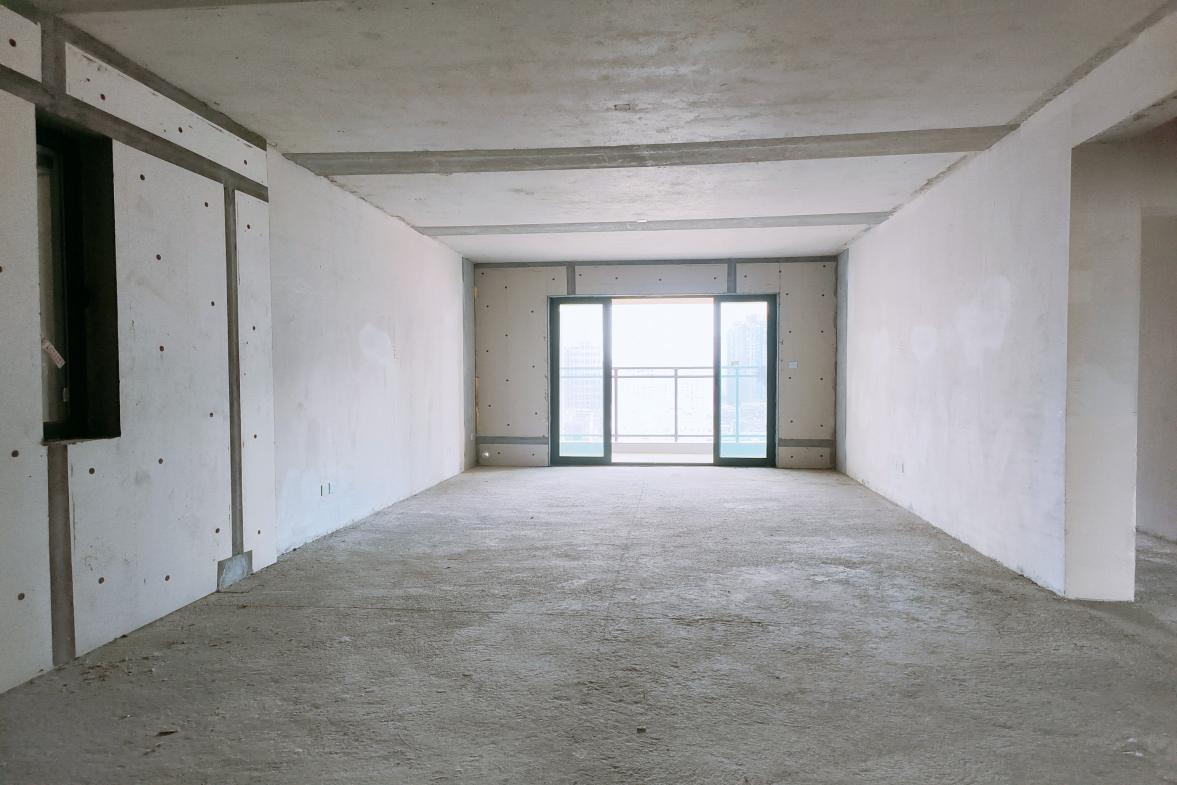 城发恒伟东风映1897  4室2厅2卫    5000.0元/月户型图