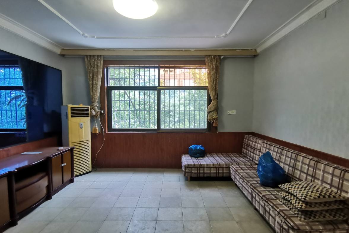 农商银行家属楼  3室1厅1卫    1200.0元/月室内图