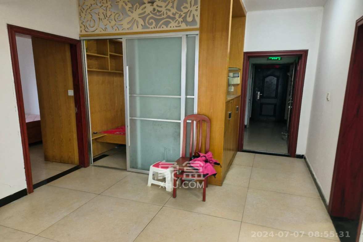 莲湖汽配城  2室2厅1卫   2100.00元/月室内图