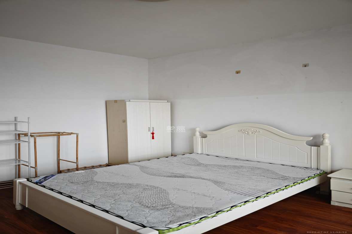 96301部队小区  1室0厅0卫   800.00元/月室内图