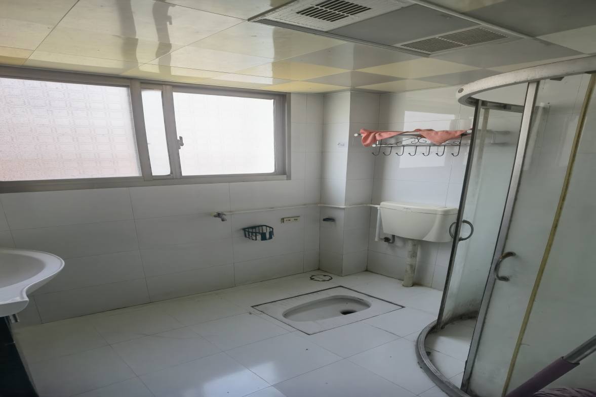 御园小区  4室2厅2卫    1400.0元/月室内图