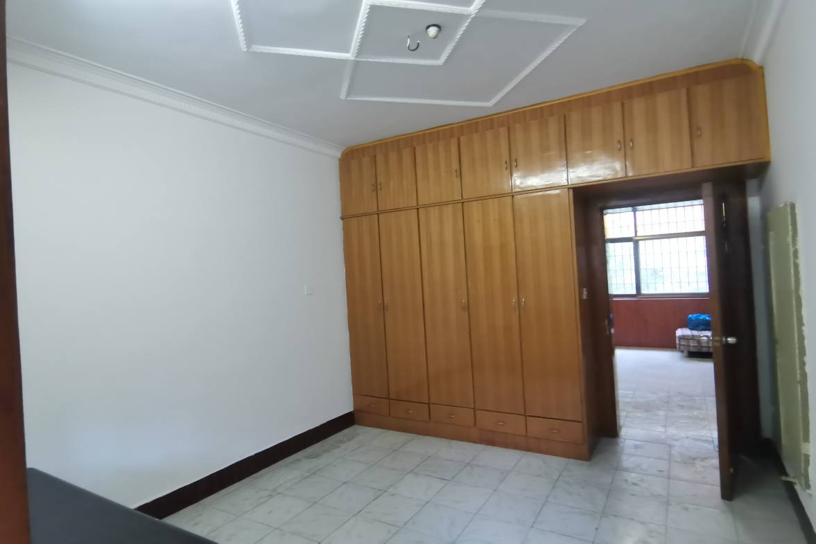 农商银行家属楼  3室1厅1卫    1200.0元/月室内图