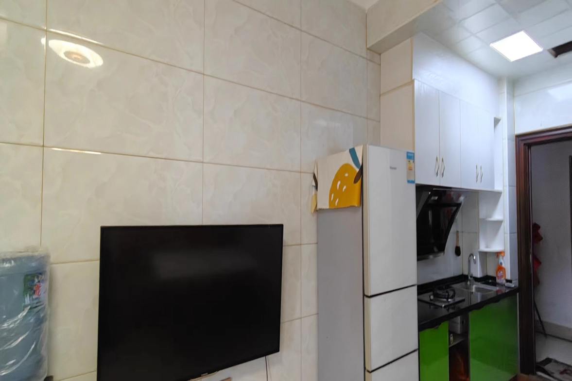 鸿浩达吉星广场(秀石街) 1室0厅0卫 1200.0元/月 鸿浩达吉星广场(秀石街) 1室0厅0卫 1200.0元/月室内图