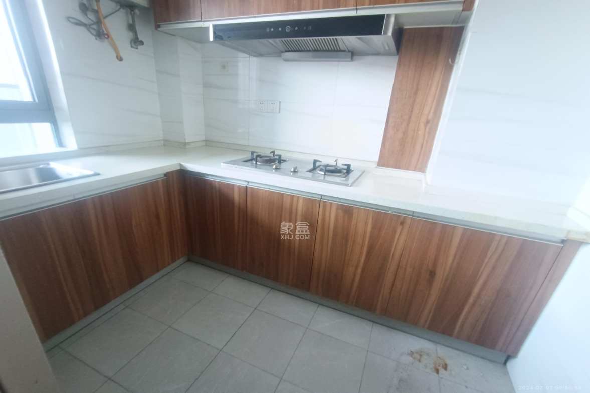 里约荟  3室2厅1卫   3300.00元/月室内图