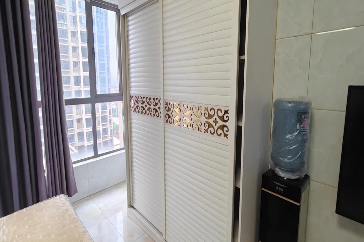 鸿浩达吉星广场(秀石街) 1室0厅0卫 1200.0元/月 鸿浩达吉星广场(秀石街) 1室0厅0卫 1200.0元/月室内图