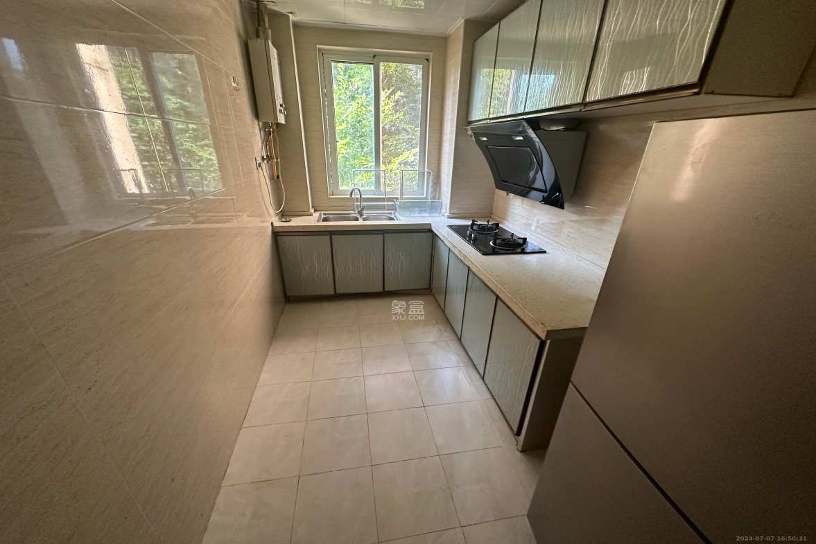 家兴苑  1室2厅2卫    2200.0元/月 家兴苑  1室2厅2卫    2200.0元/月室内图