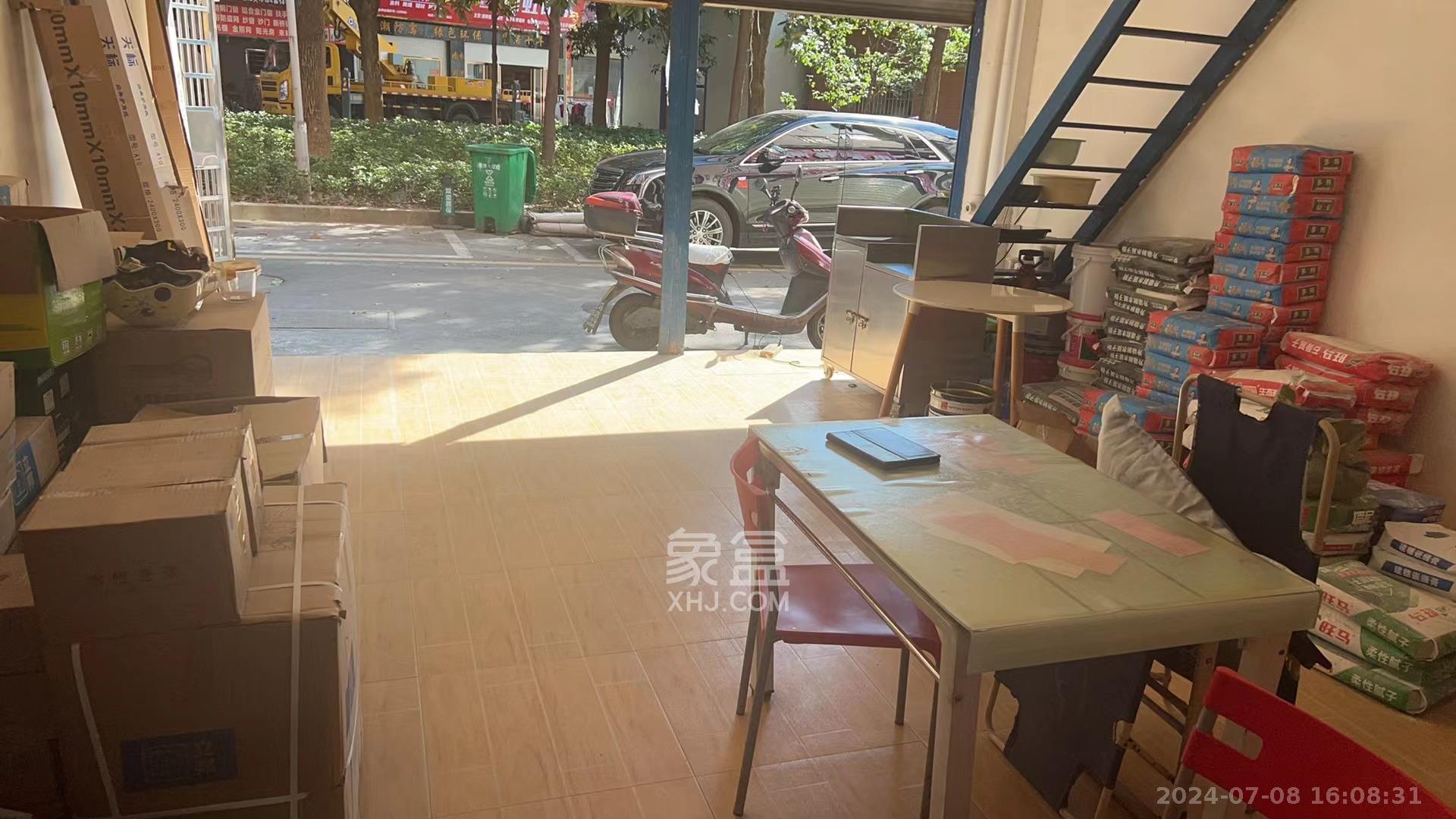 莲湖汽配城   80.0㎡      5500.0元/月室内图