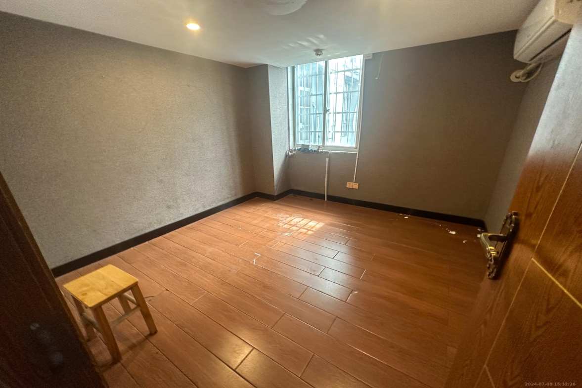 新世界百货（湖南供销大厦）  1室0厅0卫   7500.00元/月室内图