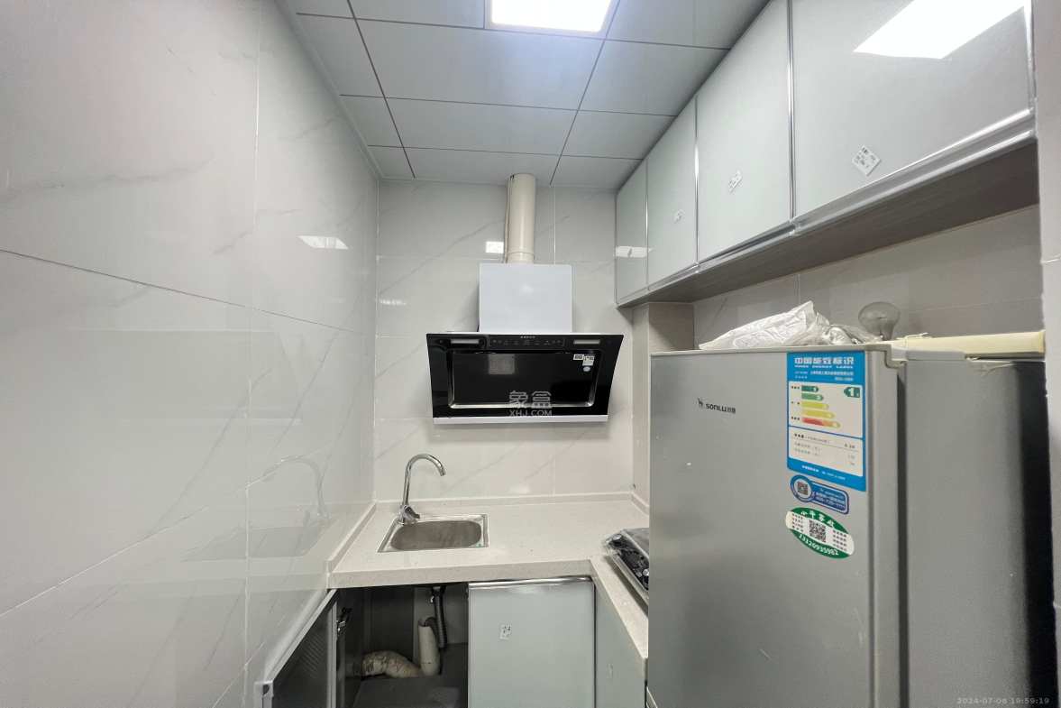 云和华府  1室0厅0卫    1500.0元/月室内图