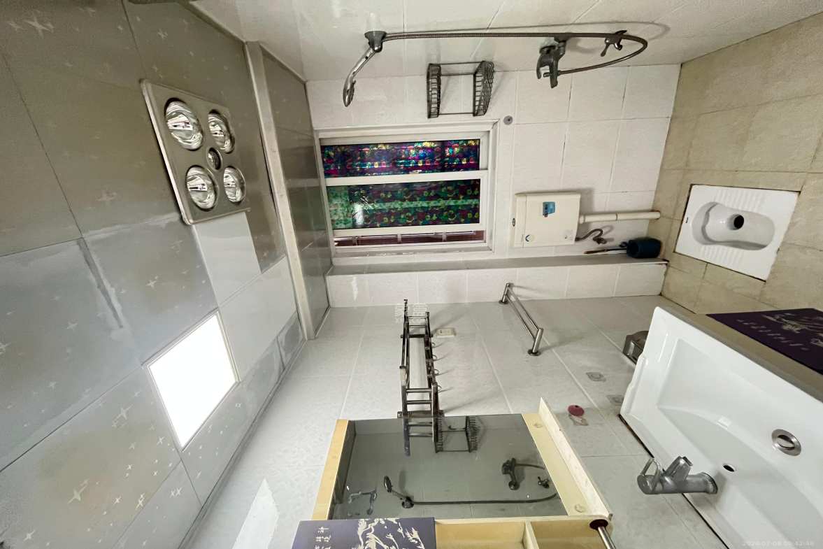 爵士湘  2室2厅1卫   1700.00元/月室内图