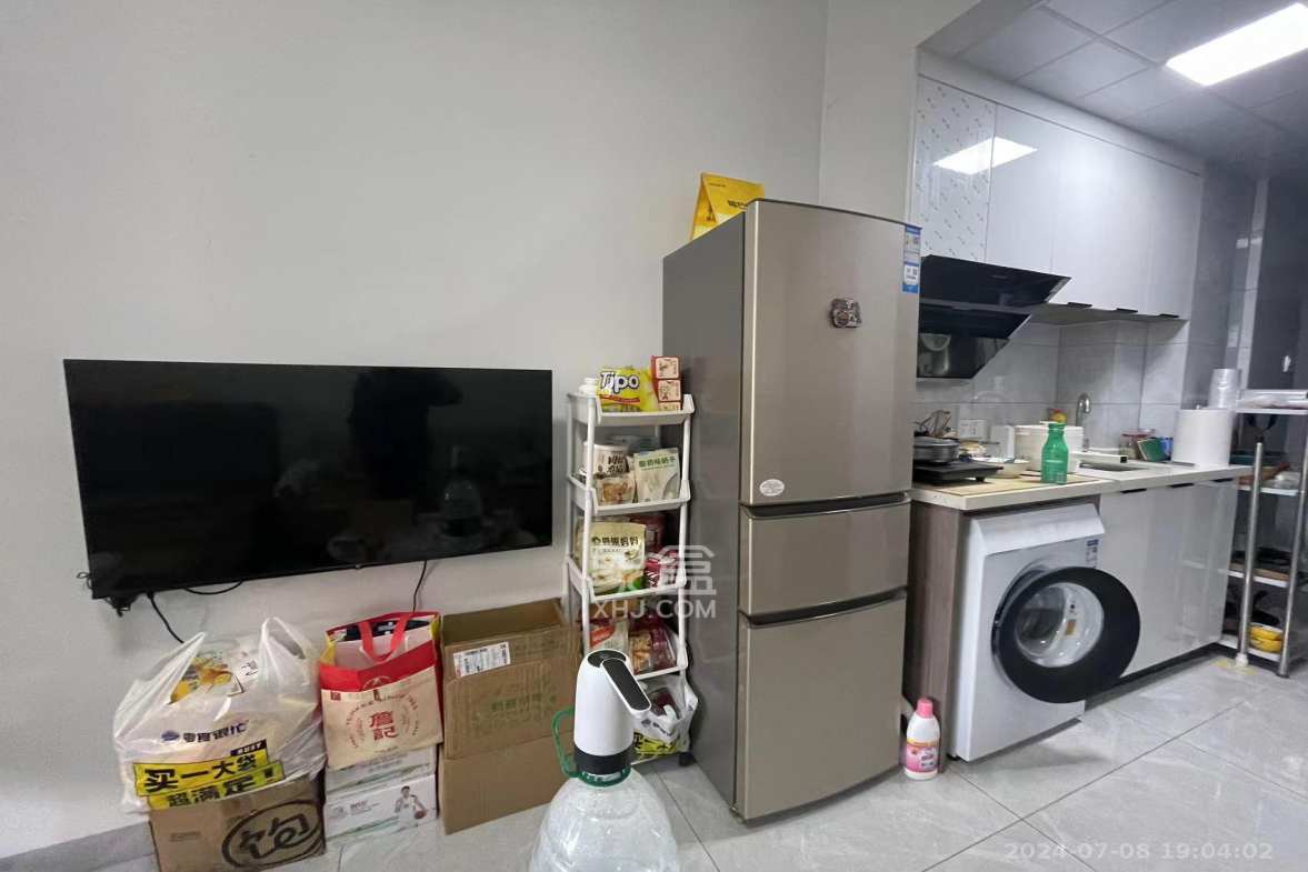 保利麓谷林语I区  1室1厅1卫    1550.0元/月室内图