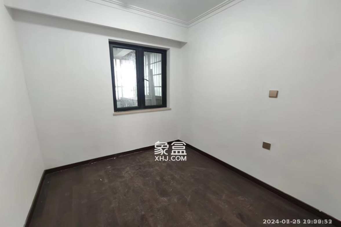 绿地长沙城际空间站（柏仕佳苑）  3室2厅2卫    2700.0元/月室内图1