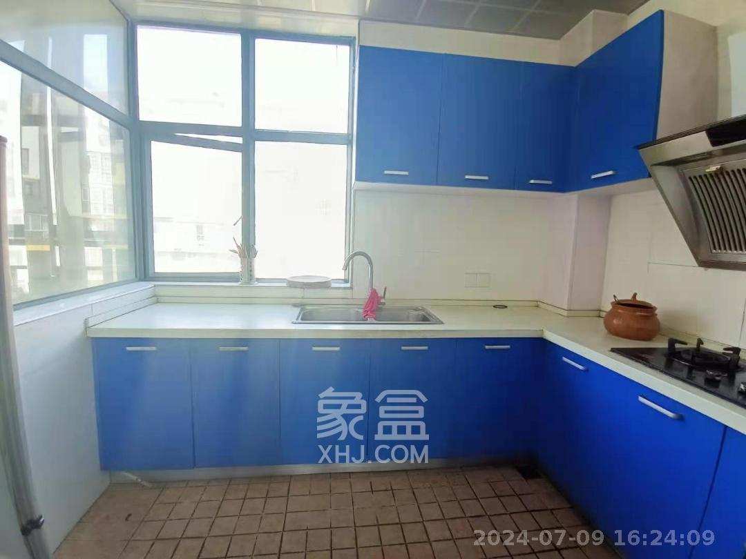望兴景园一期  3室2厅2卫    2600.0元/月室内图