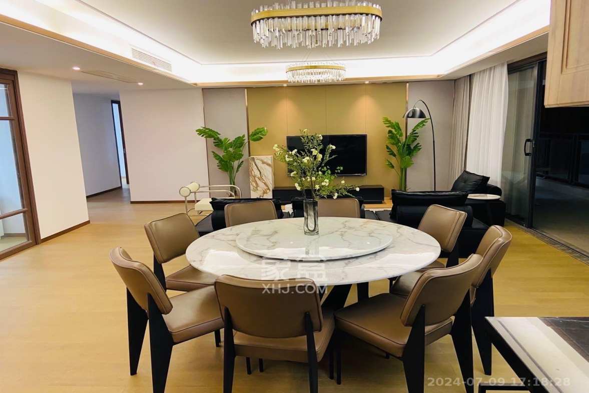 长沙万境潇湘 4室2厅2卫 8000.0元/月 长沙万境潇湘 4室2厅2卫 8000.0元/月室内图