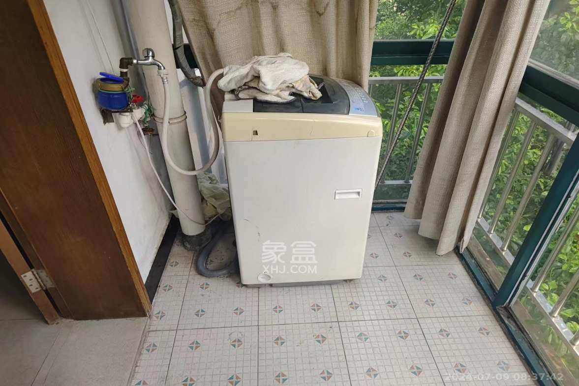 东方新城  2室2厅1卫    2200.0元/月室内图