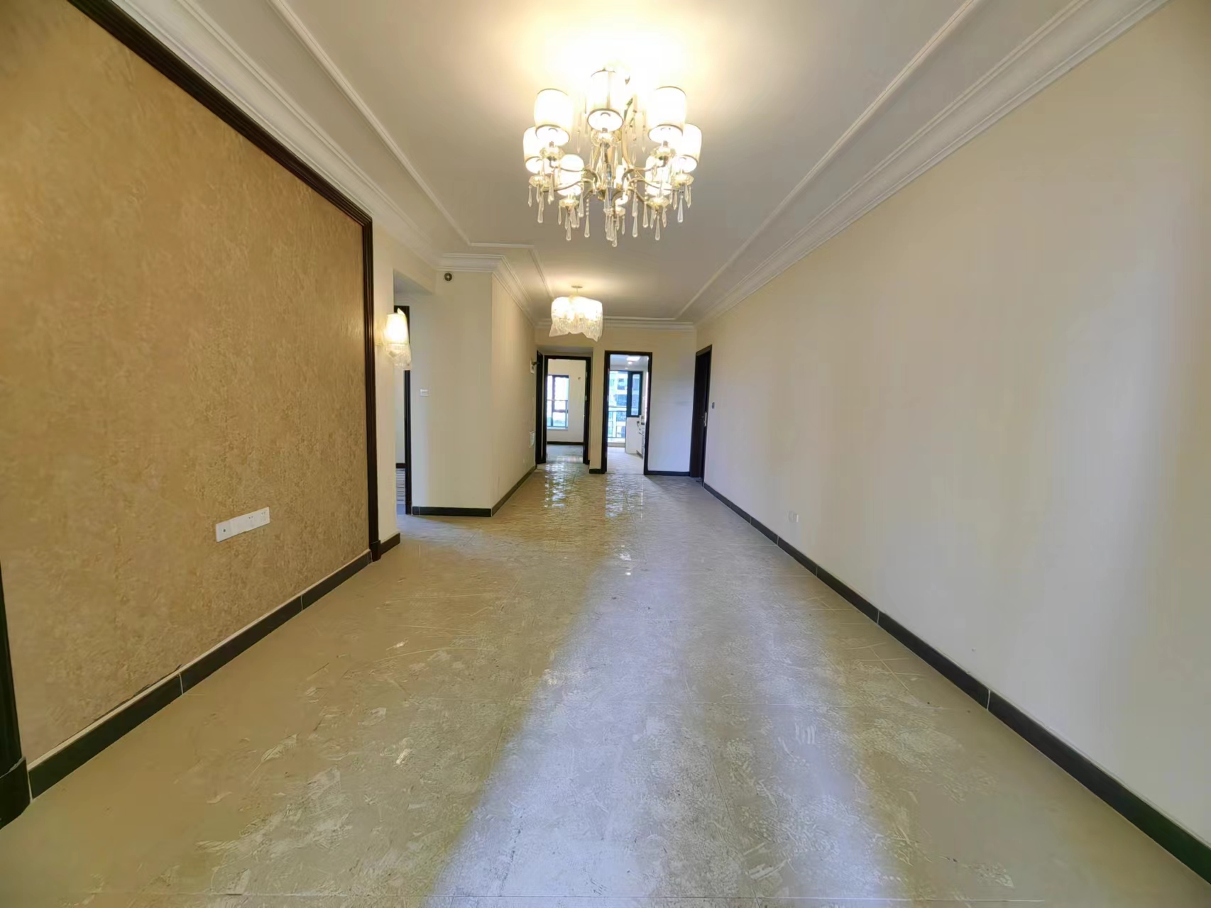 恒大绿洲  3室2厅2卫    65.8万