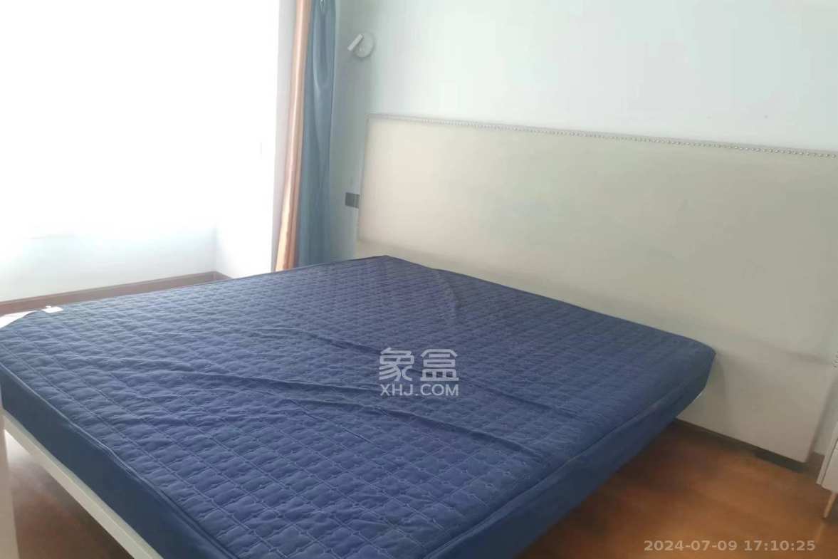 上园商住小区  3室2厅1卫    3400.0元/月室内图