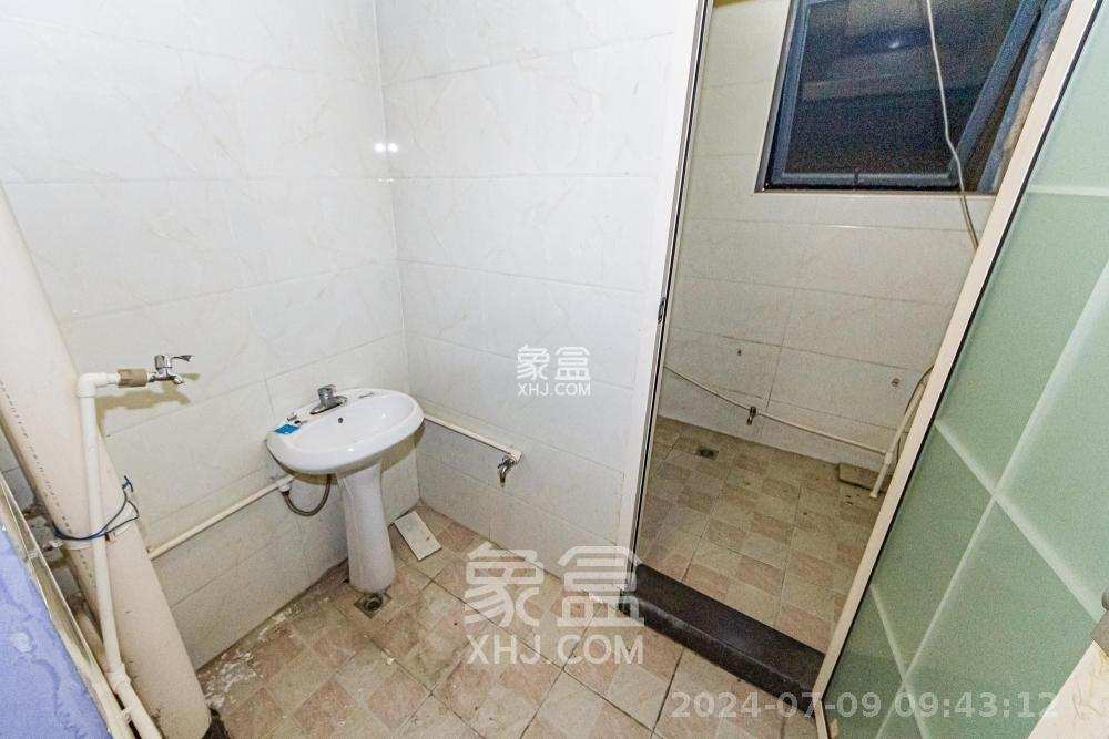 湘江世纪城湘江豪庭  4室2厅2卫   5000.00元/月室内图