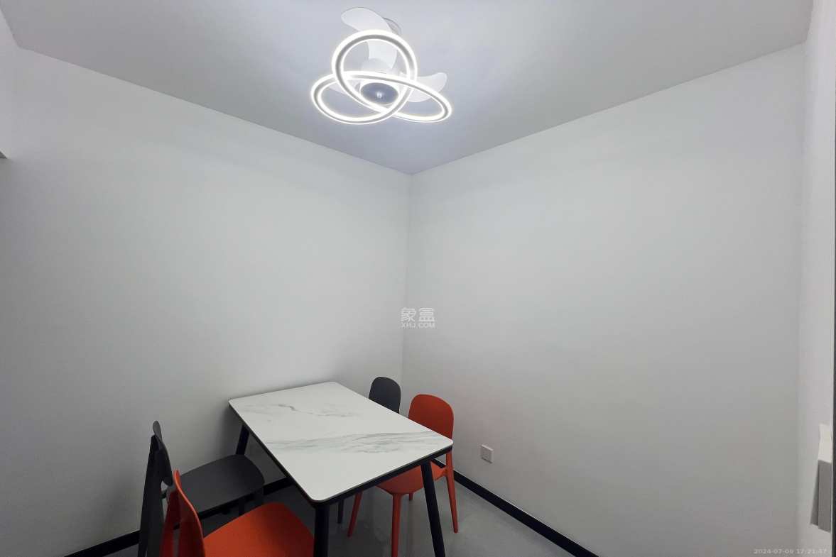 坪山家园  3室2厅1卫    2200.0元/月 坪山家园  3室2厅1卫    2200.0元/月室内图